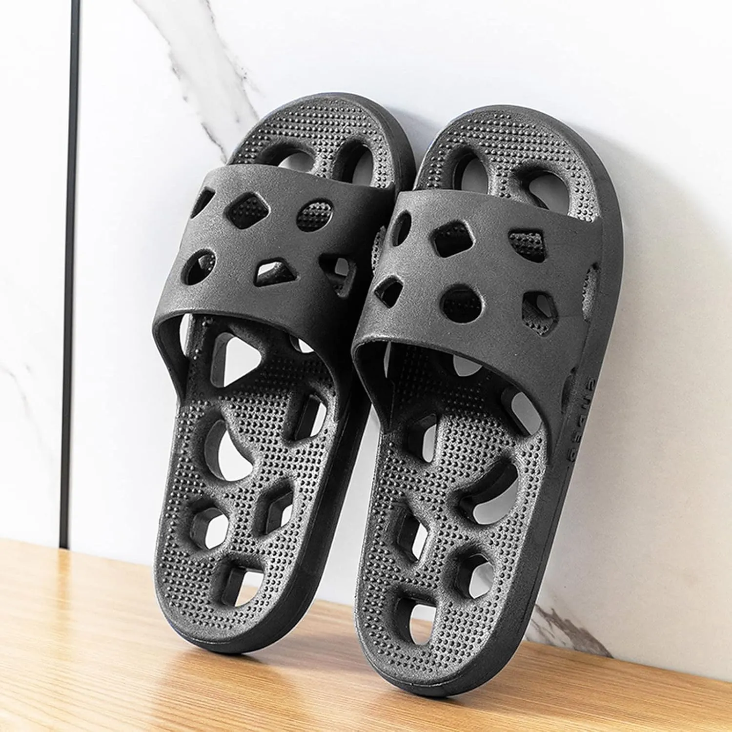 Couples Men Shower Room Home Non Slip Breathable Massage Soft Sole Quick Drying Slipper Christmas Slippers for Men