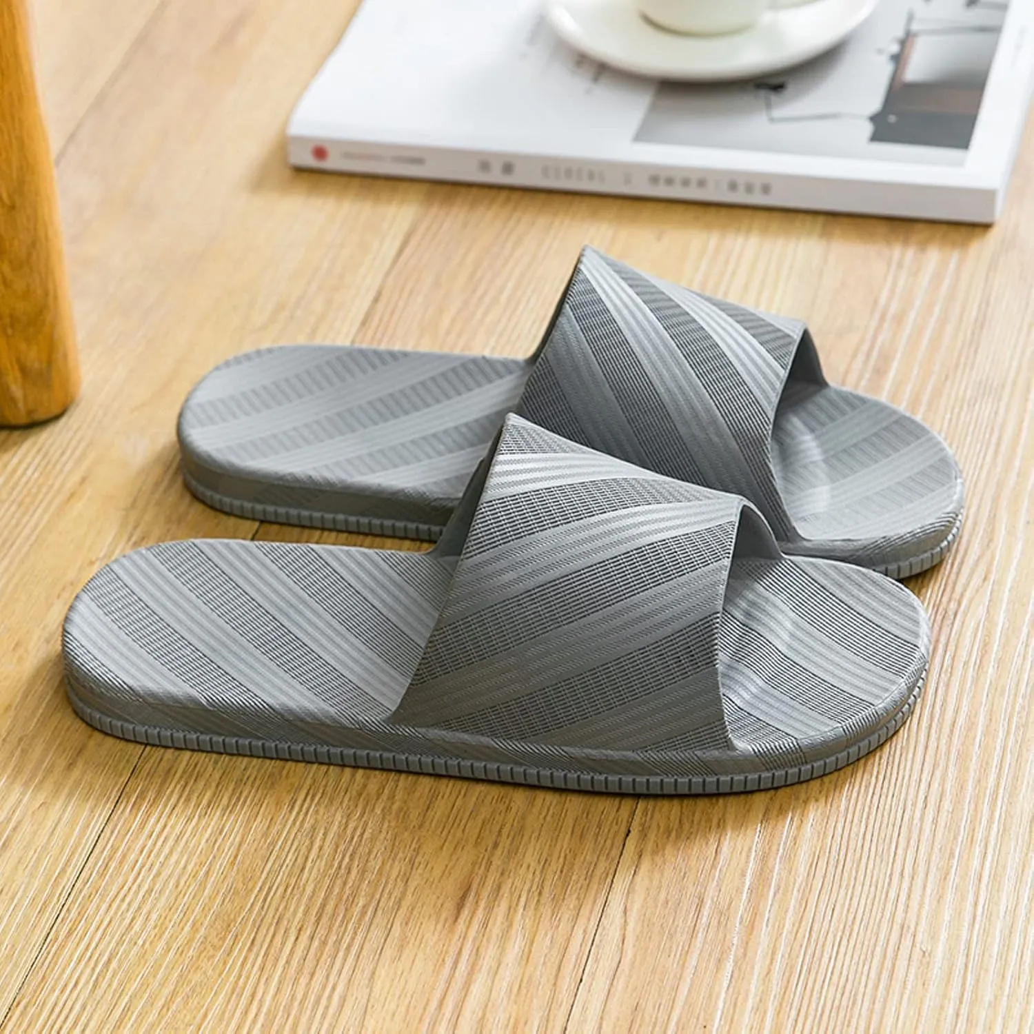 Fashion Couples Men Shower Room Home Non Slip Soft Sole Shoes Slipper Comfortable Flat Shoes Mens Slippers No Back