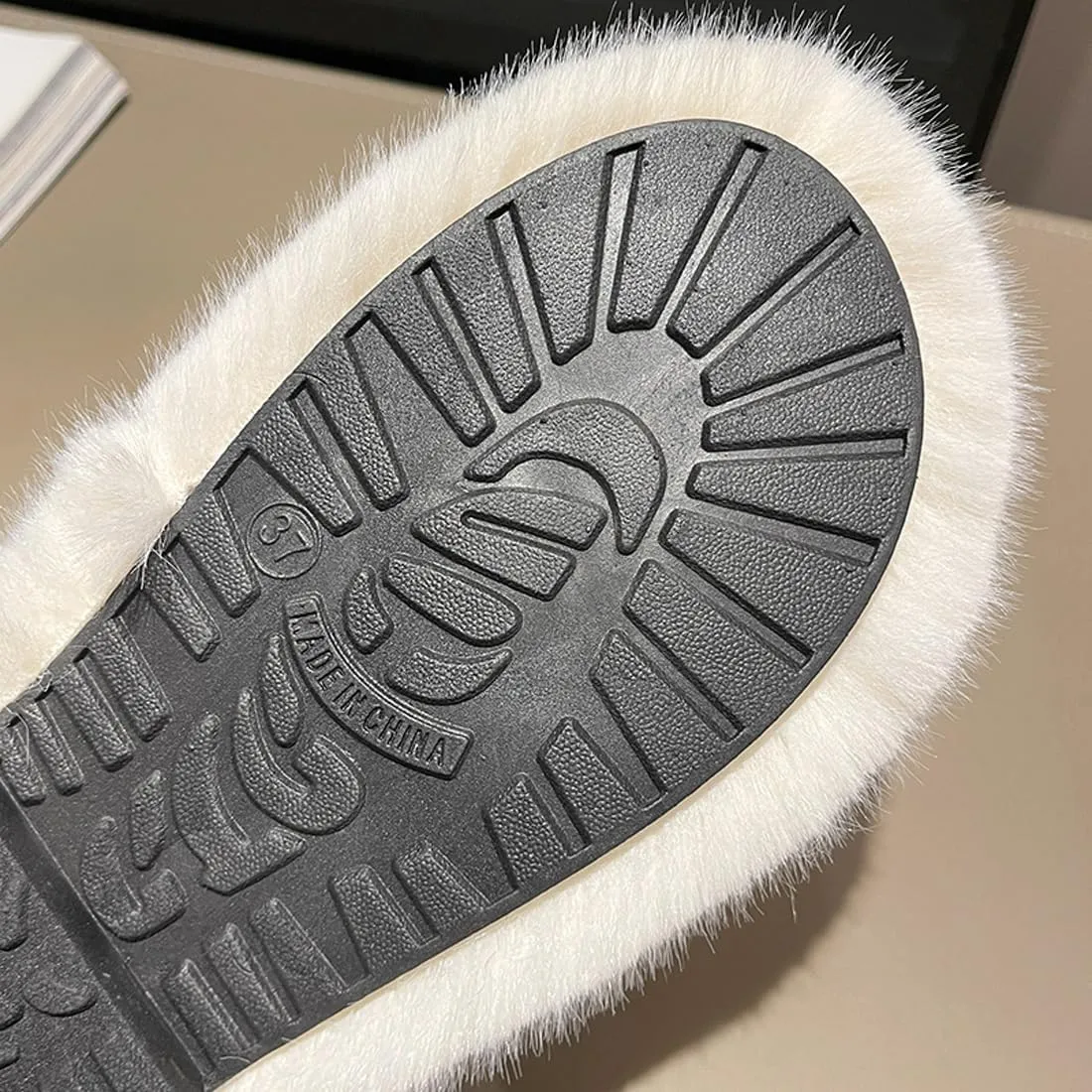 Harssidanzar Womens Fuzzy Comfy Faux Fur House Slippers Shoes,Furry Slides,Slip On Slipper For Women's KL505US