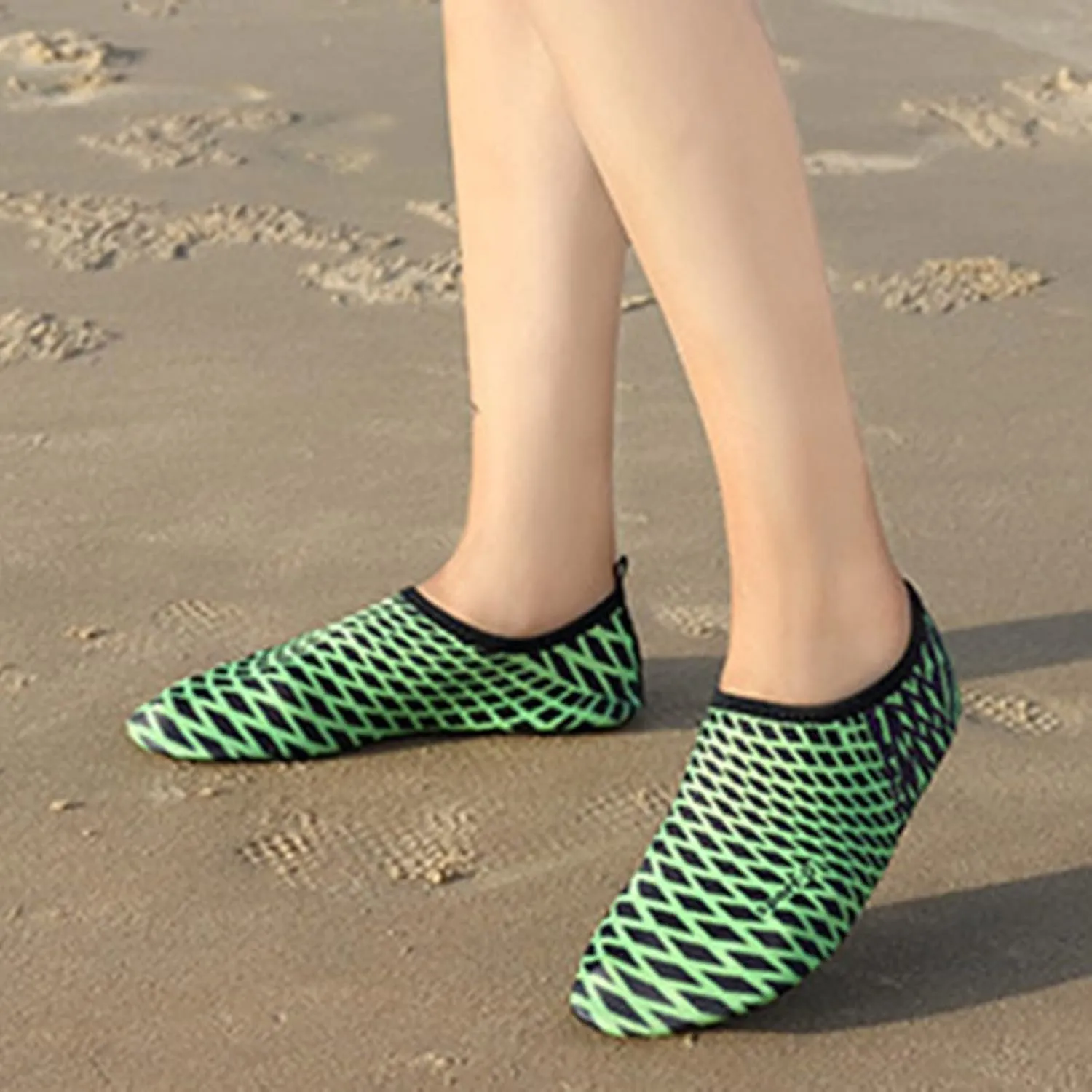 Quick Dry Aqua Water Shoes for Men Women Barefoot Swim Beach Pool Surf Hiking Kayaking Diving Yoga Sports Lightweight Breathable Socks