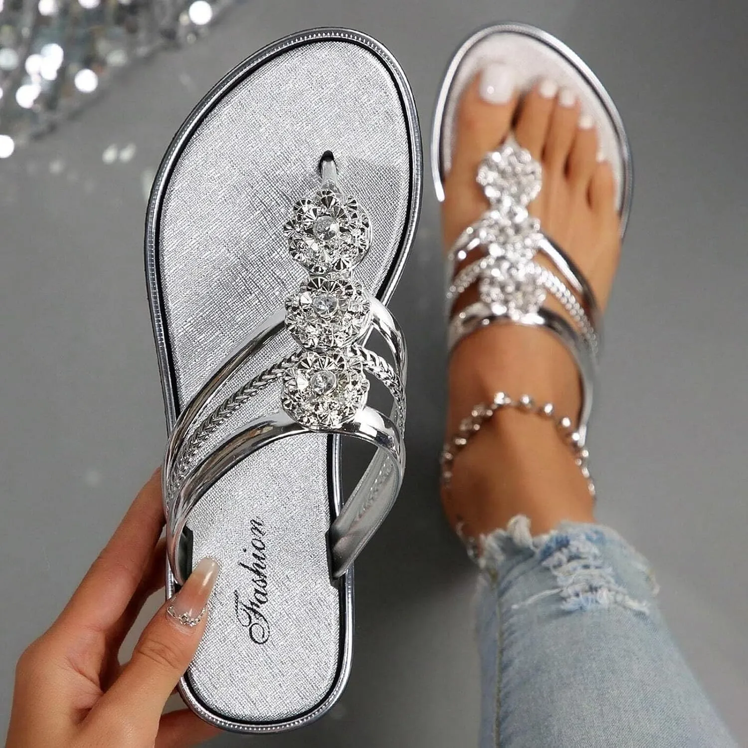 Stylish Women's Slippers Daily Casual Outdoor Use Summer Flip Flops with Rhinestone Thong Slippers Women Talisman