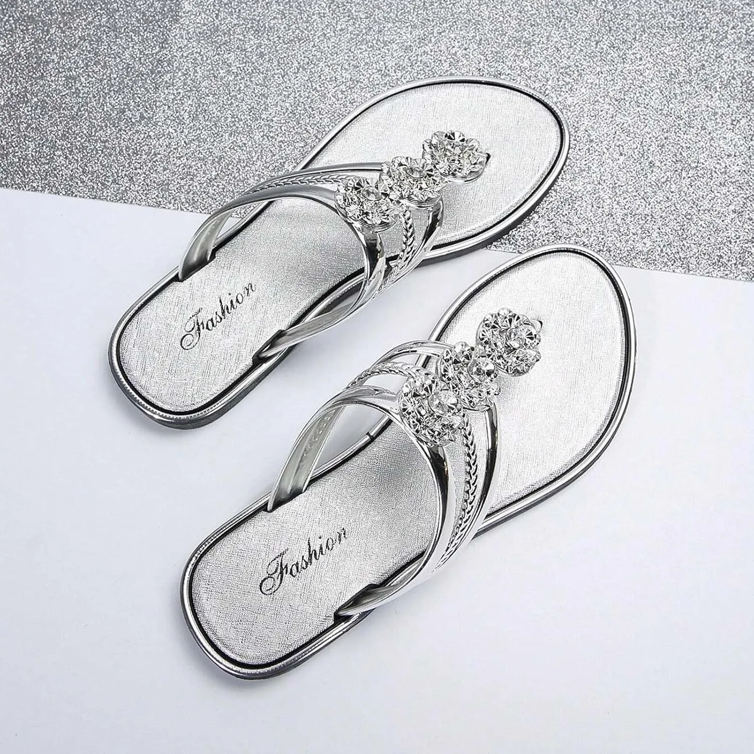 Stylish Women's Slippers Daily Casual Outdoor Use Summer Flip Flops with Rhinestone Thong Slippers Women Talisman