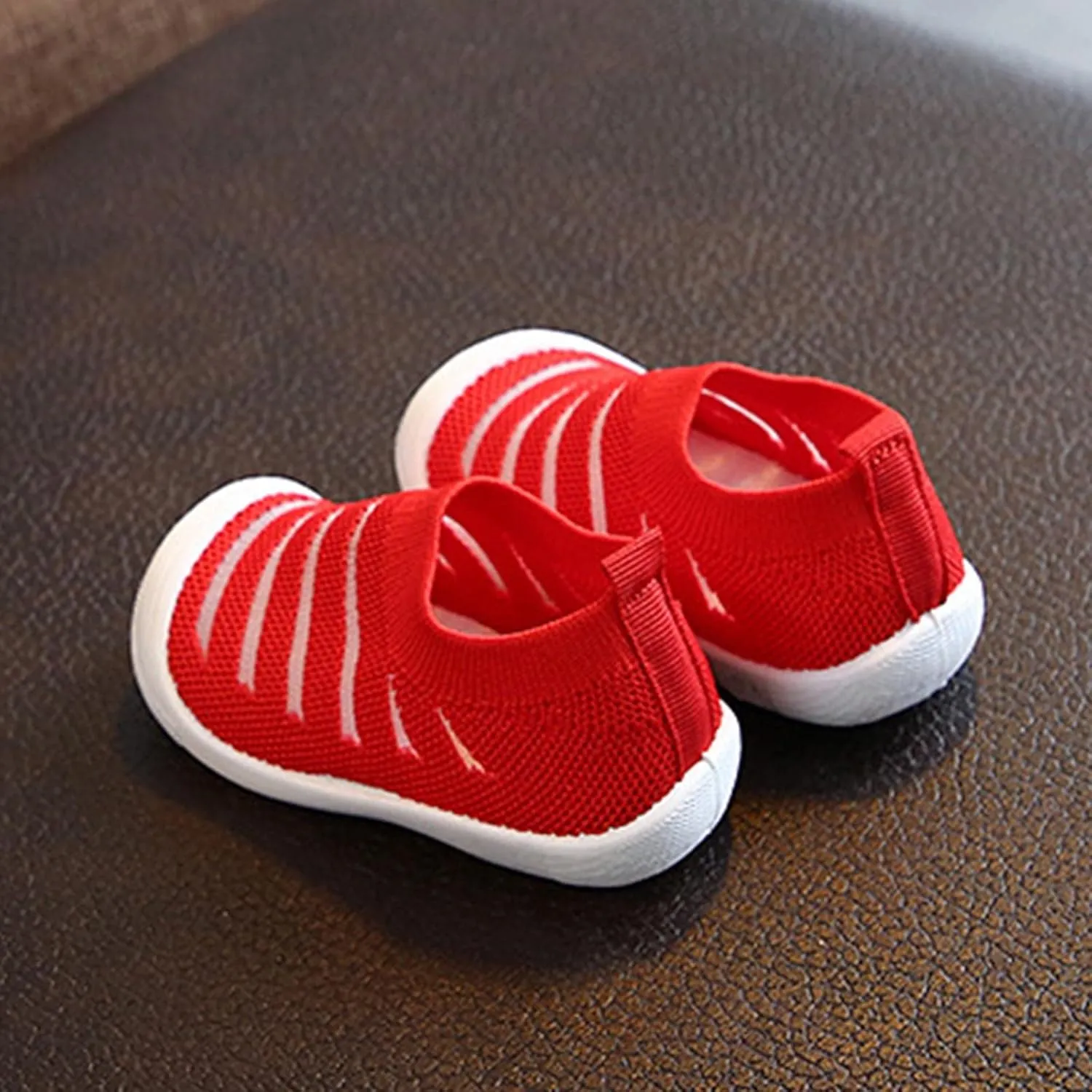 Summer and Autumn Cute Girls Flying Woven Mesh Breathable Flat Solid Color Slip On Comfortable Kid Shoes Size 6